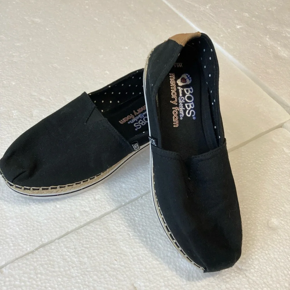 Bob’s Skechers Black Slip-On Shoes for women Sz 6.5 - Picture 3 of 12